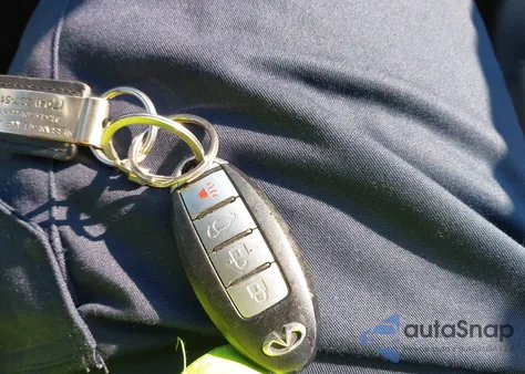 2017 Infiniti Qx70 z USA, uszkodzony, nr VIN JN1BJ0RRXHM403885